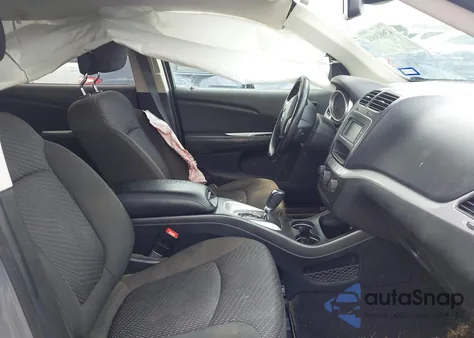 2020 Dodge Journey Se Value z USA, uszkodzony, nr VIN 3C4PDCAB7LT274615